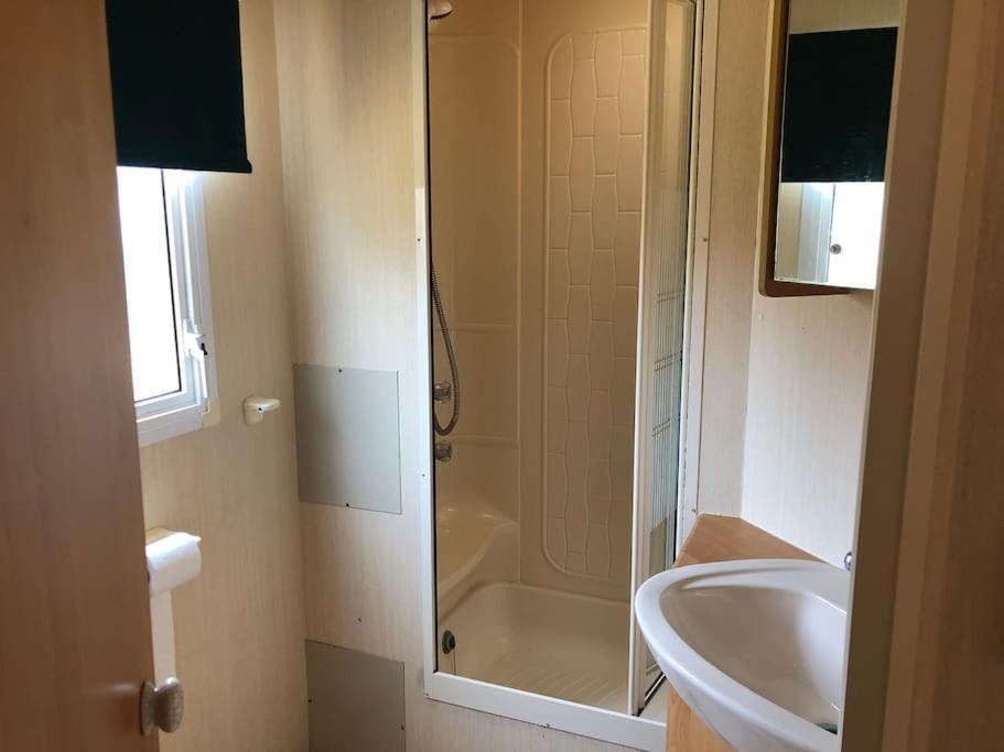 2 Bedroom Static Caravan Muirkirk Buitenkant foto